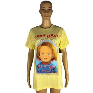 Chucky Good Guys T-Shirt Size M Putty Beige Horror Graphic Tee New with Tags